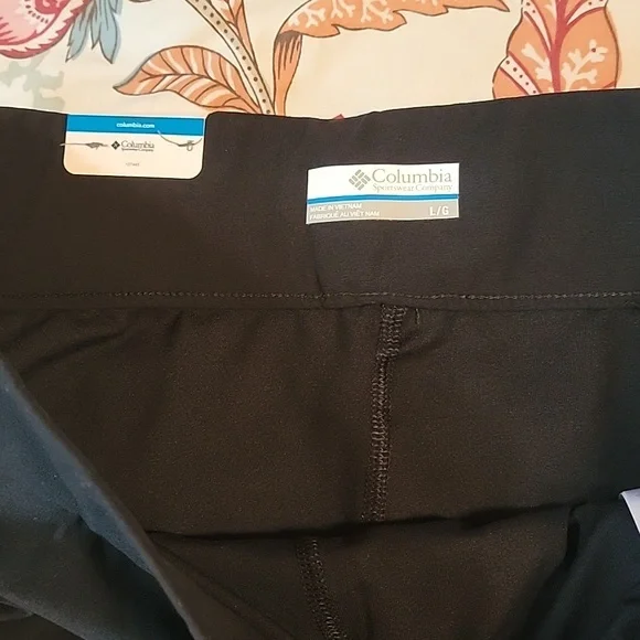 NWT Columbia Black Skort, Large - Picture 5 of 8